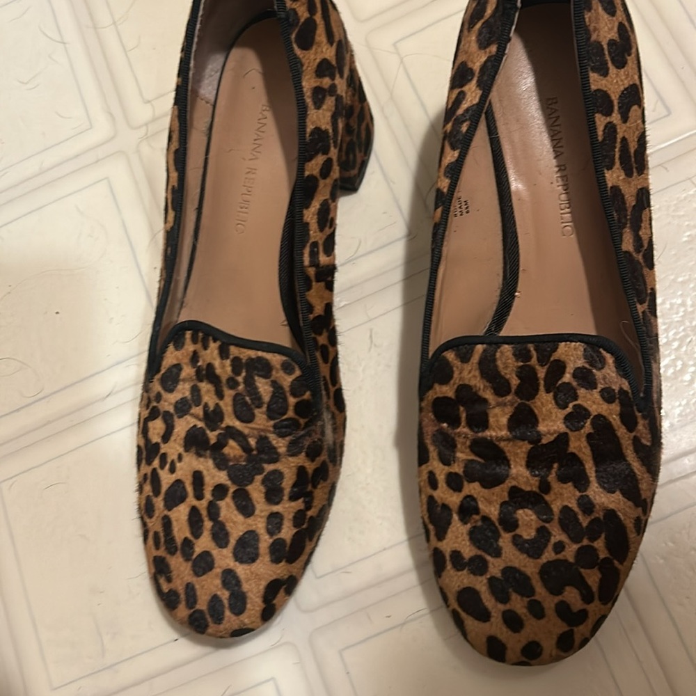 Banana Republic Leopard Print hair calf Women's block heeled Loafers - Picture 7 of 12